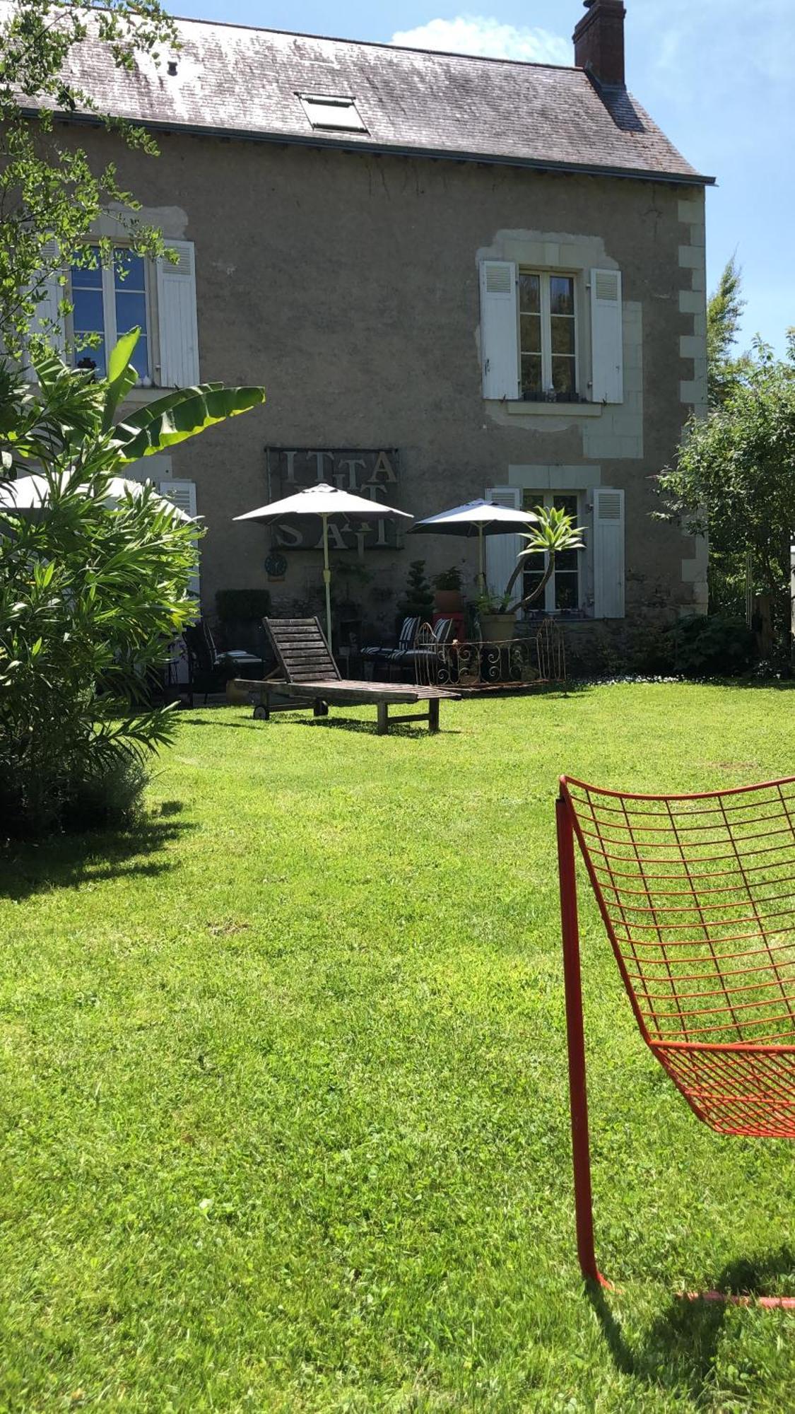 Bed and Breakfast La Thibautiere à Blaison-Gohier Extérieur photo